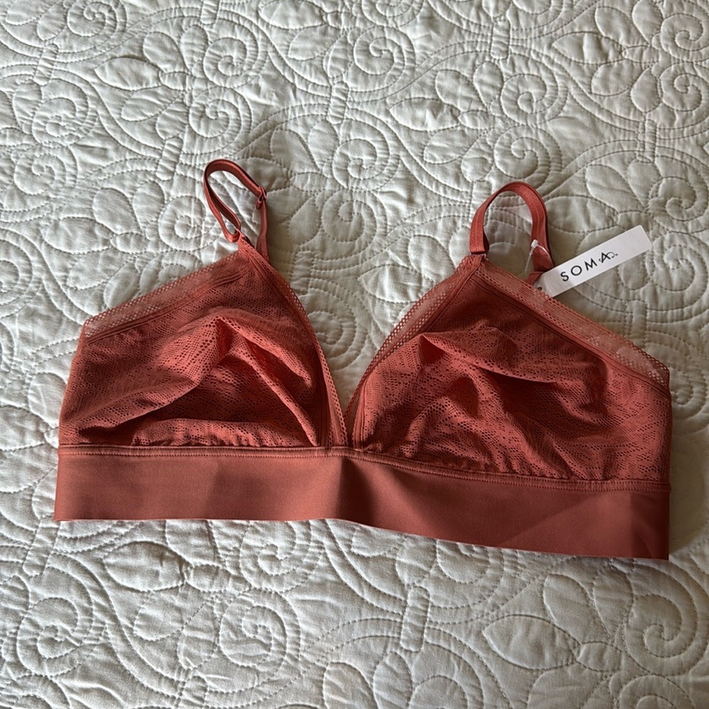 SOMA Lace Triangle Soft Bra. XL
